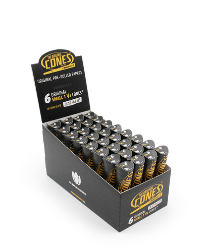 Original Pre Rolled Cones® White Small 1¼ per 6 pcs. - Display contains 32 Paper Packs